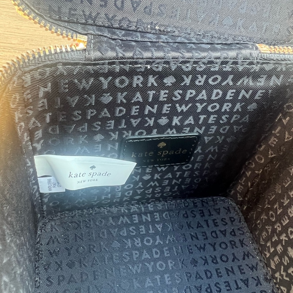White Dice-Shaped Handbag with Black Dots - Picture 8 of 9